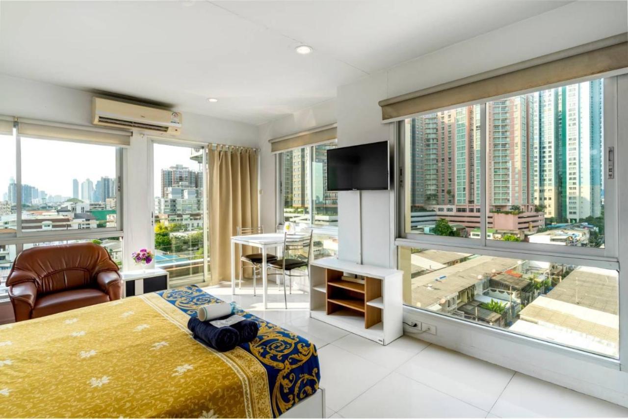 Right Place Sathorn Bangkok Exterior photo